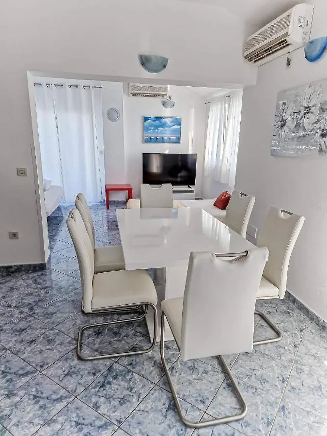 See Paradise Starigrad Paklenica Apartment