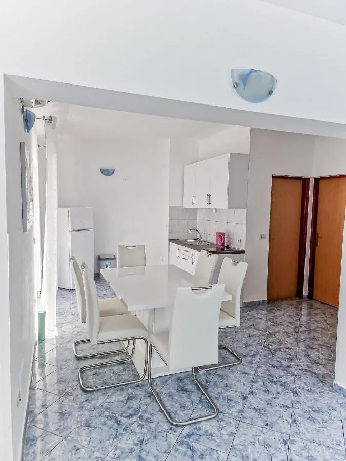 See Paradise Starigrad Paklenica
